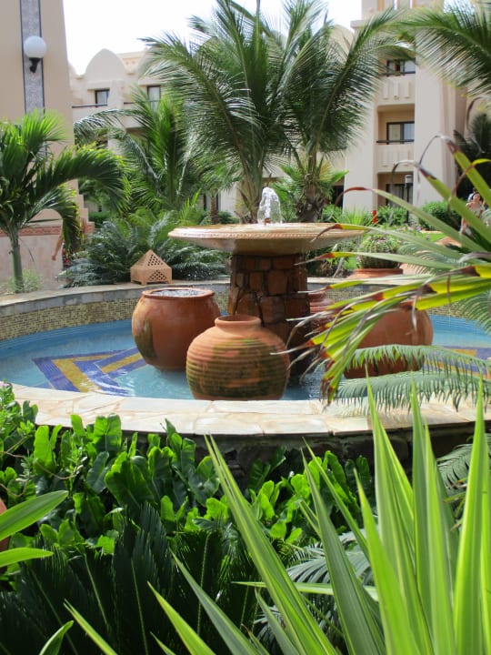Brunnen Hotel Riu Touareg