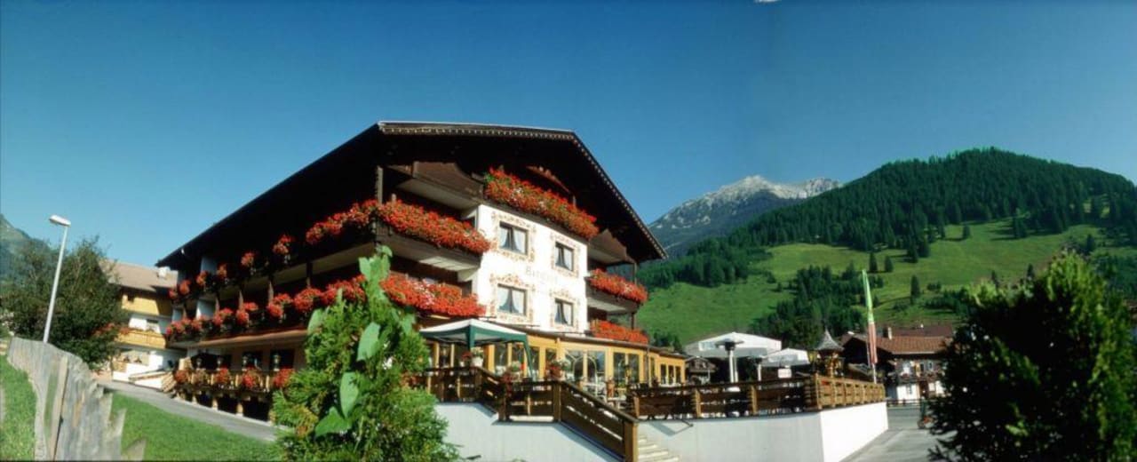 Aussenansicht Hotel Bergland