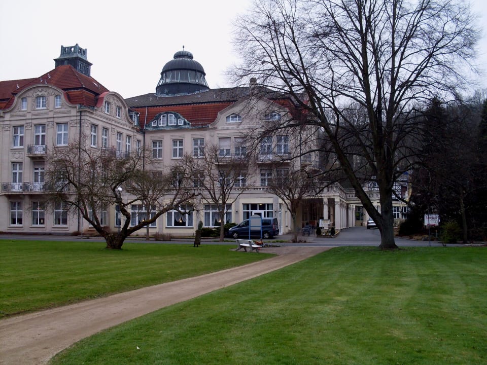 Von der Seite Hotel Badehof