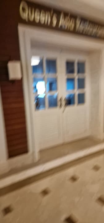 Gastro Alba Queen Hotel