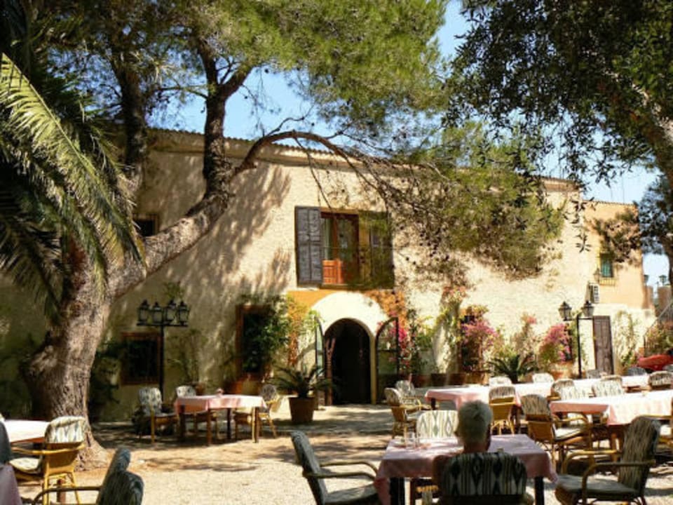 Der Frühstücksplatz Finca Hotel Predio Son Serra