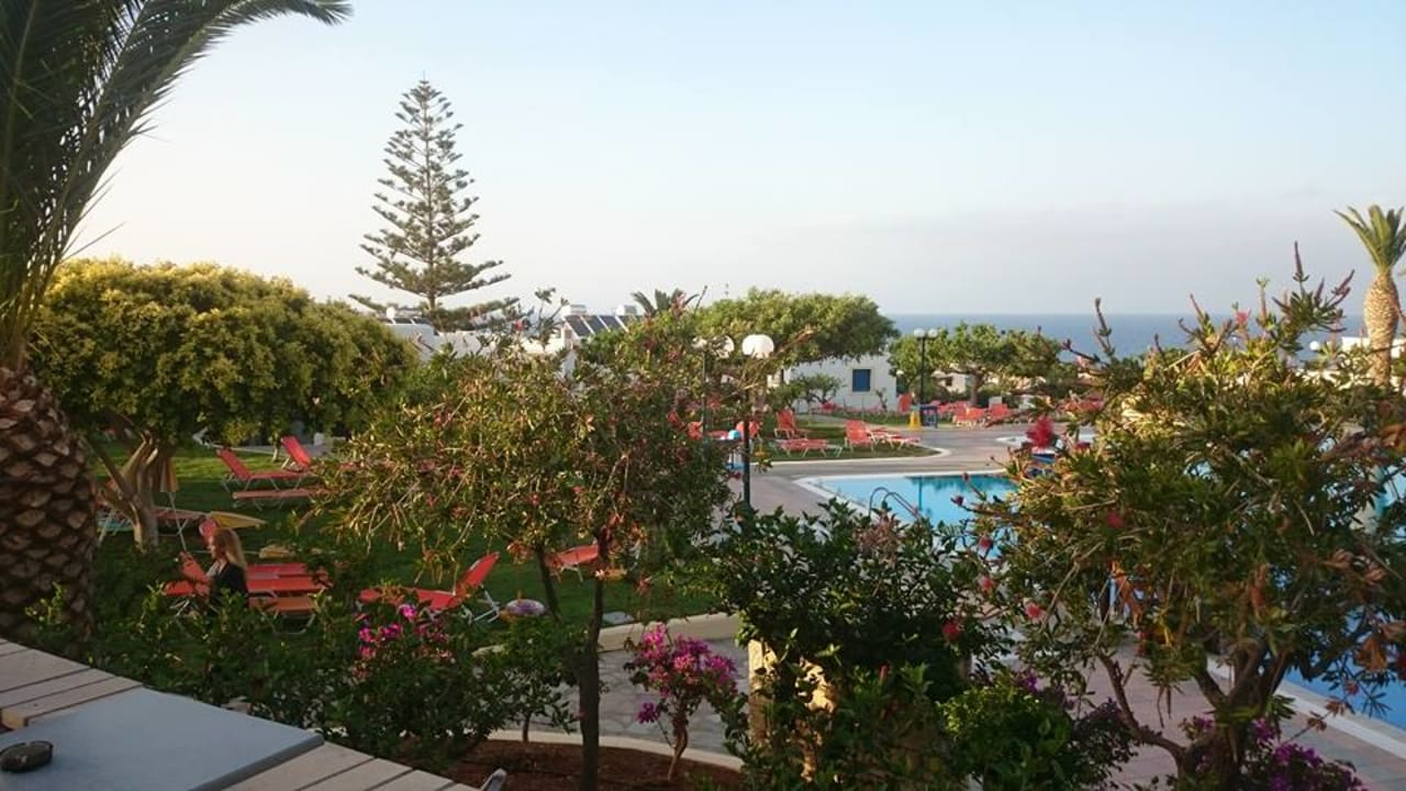 Ausblick vom Frühstück TUI SUNEO Chrissi Amoudia