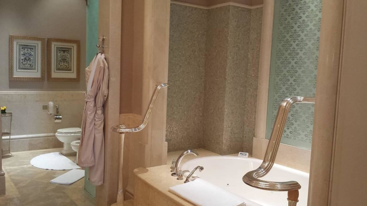 Badezimmer in Suite Emirates Palace Mandarin Oriental