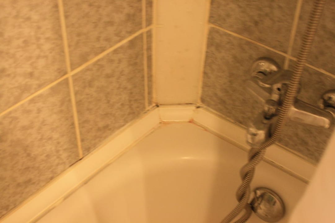 Wanne hat ihre besten Tage hinter sich Hotel Pine Bay Holiday Resort