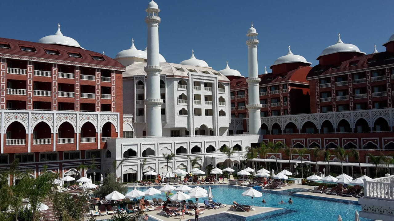 Hotel und Pool Royal Taj Mahal Hotel
