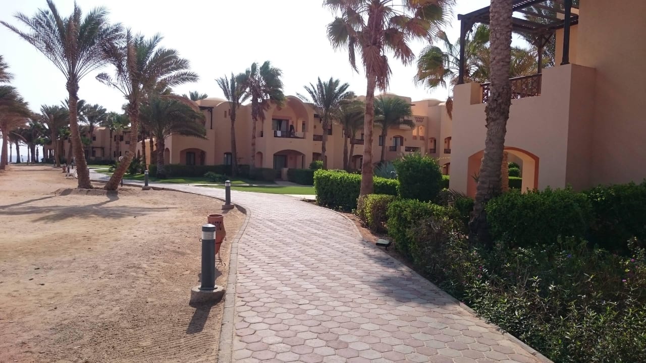 Anfang der Laufstrecke Steigenberger Coraya Beach - Adults only