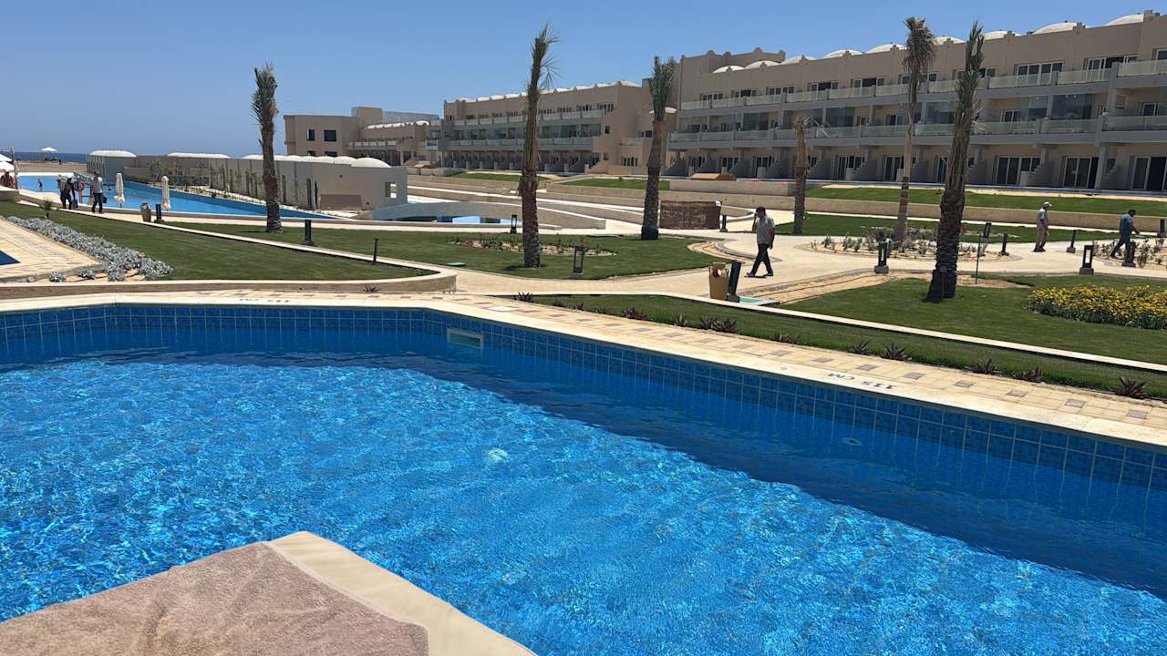 Pool Diamond Beach by Pearl Resort