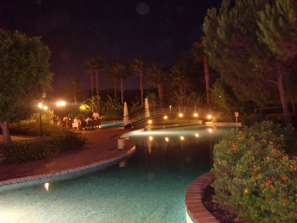 Hoteleigener Bachlauf Hotel Miracle Resort