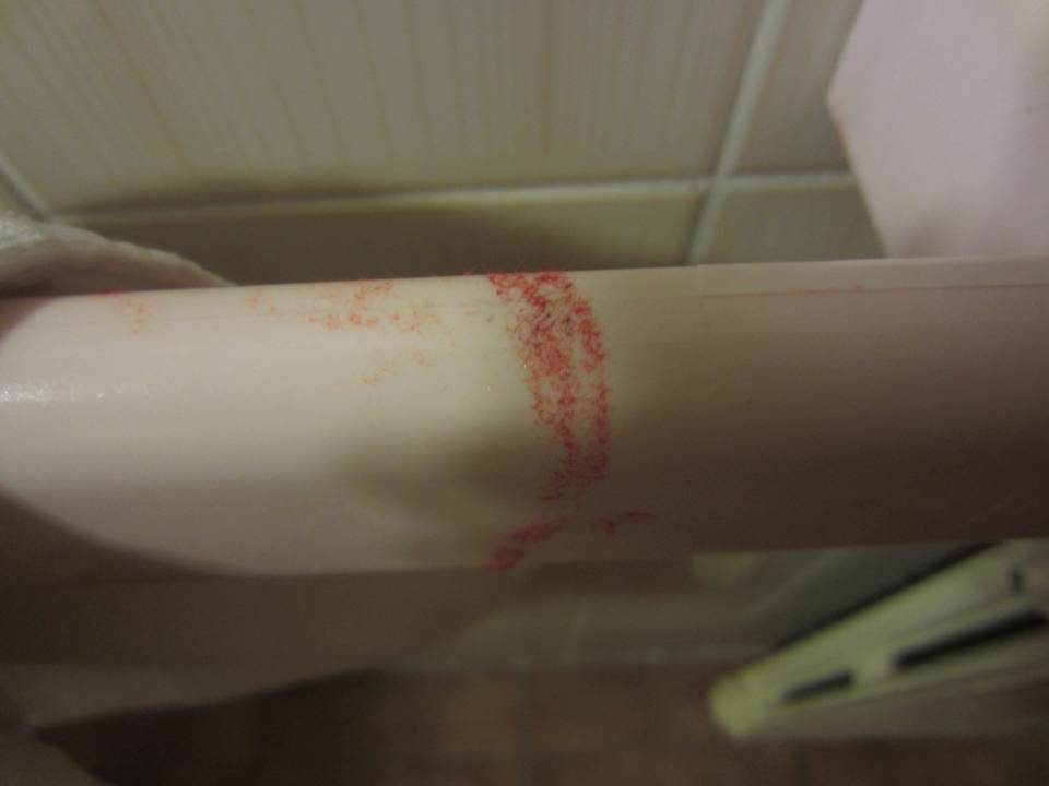 Alte Schminke auf dem Handtuchhalter Bei Juan Playa Blanca