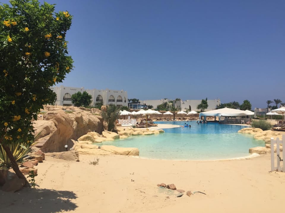 Pool Hilton Marsa Alam Nubian Resort