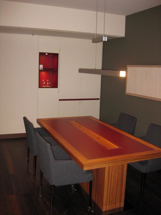 Sitzgruppe in der Suite Radisson Blu Hotel Frankfurt