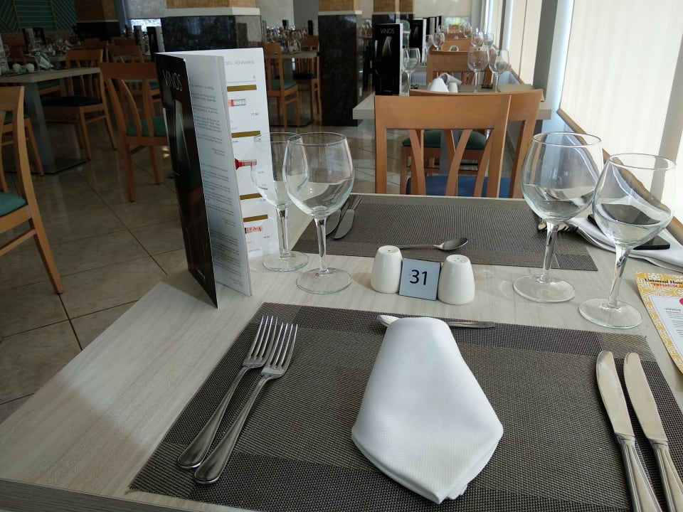 Gastro Universal Hotel Castell Royal