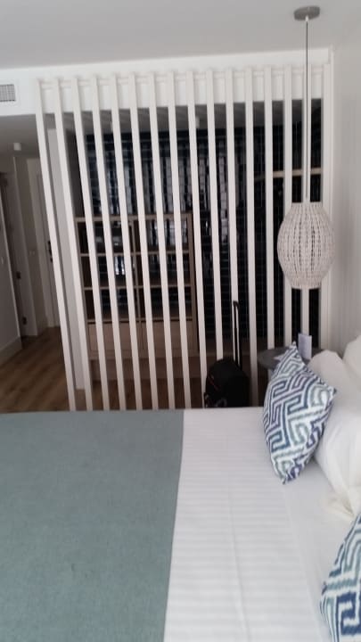 Zimmer Blaumar