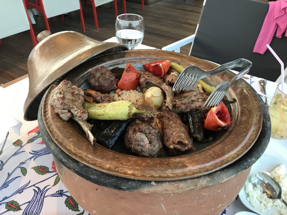 Gastro Xanadu Resort Hotel