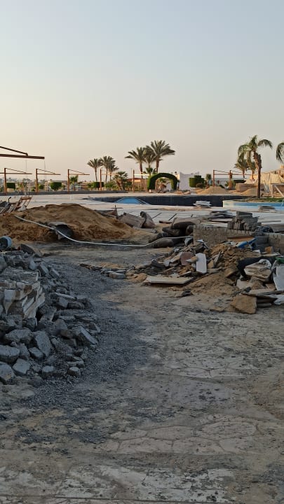 Pool Malikia Resort Abu Dabbab