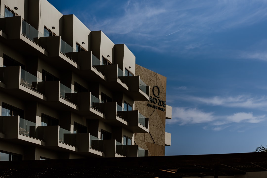 Außenansicht Cavo Zoe Seaside Hotel