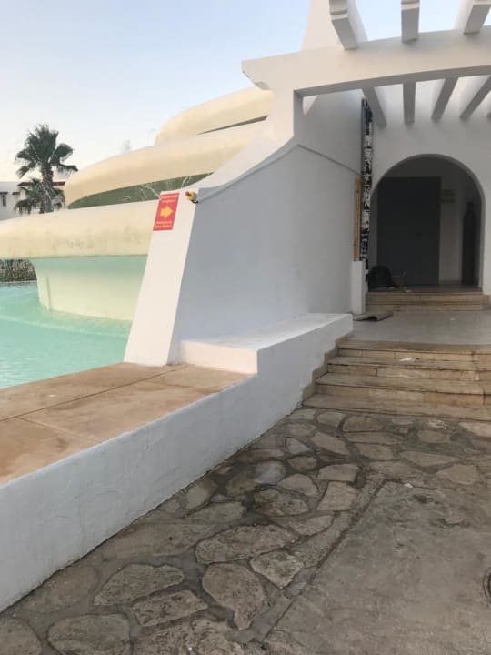 Pool Royal Tulip Taj Sultan