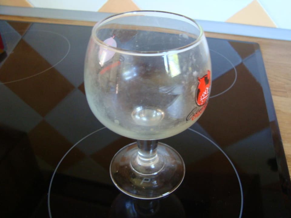 Verdrecktes Geschirr Finca Can Juan