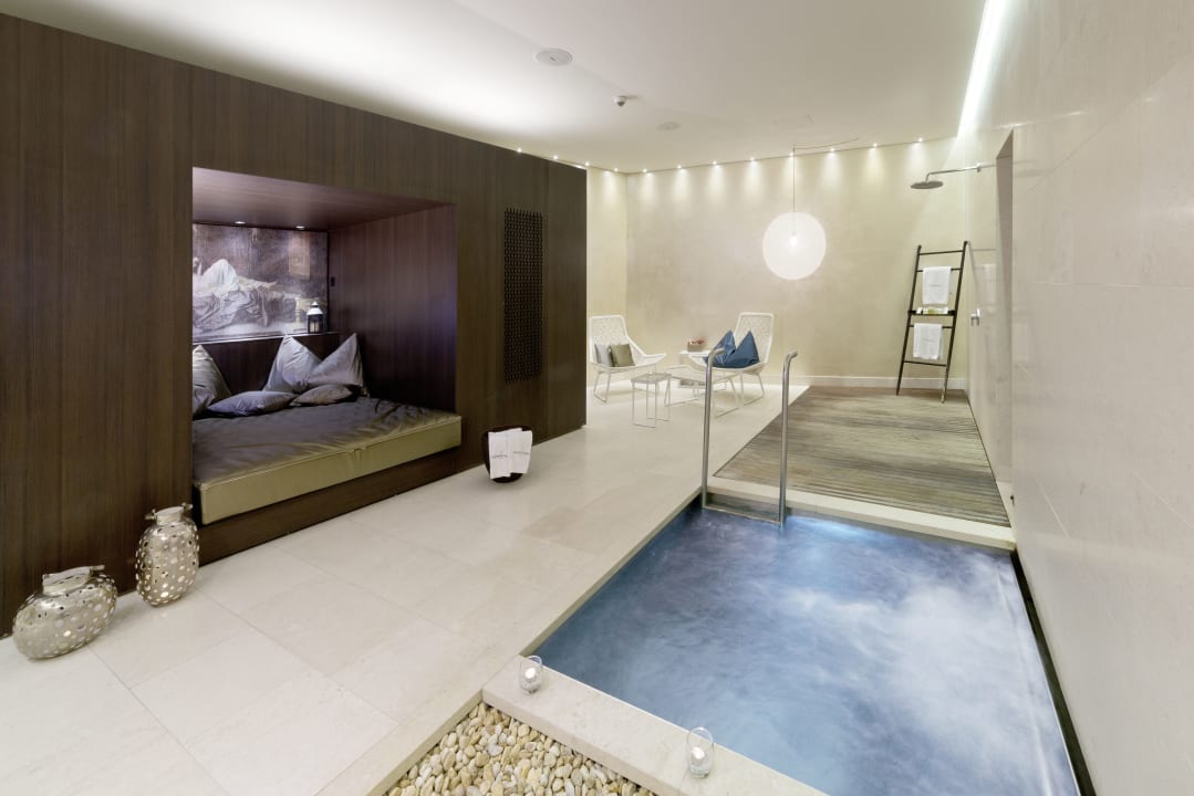 Pool Limmathof Baden Hotel & Spa