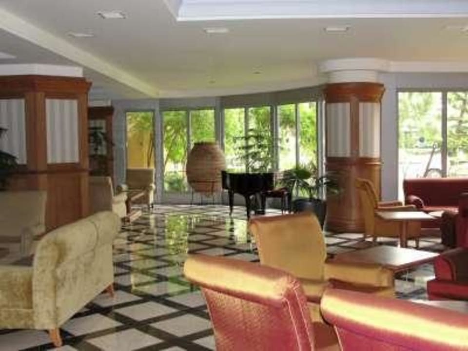 Lobby seats Grand Kaptan