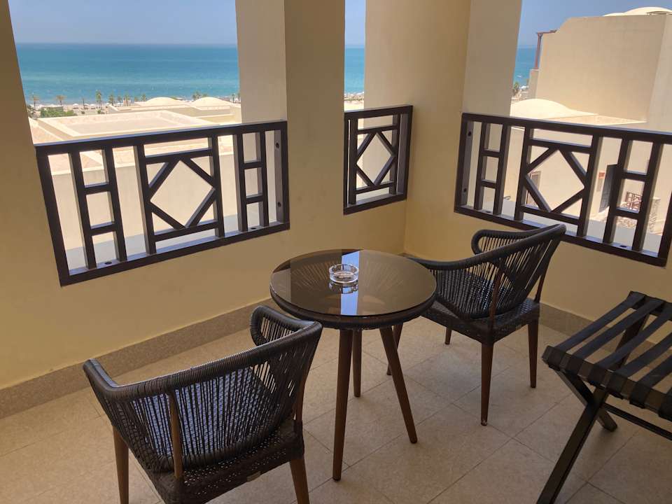 Zimmer The Cove Rotana Resort