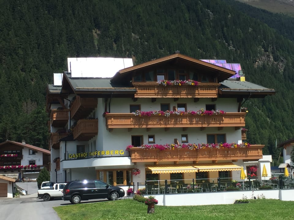 Außenansicht Hotel Tauferberg