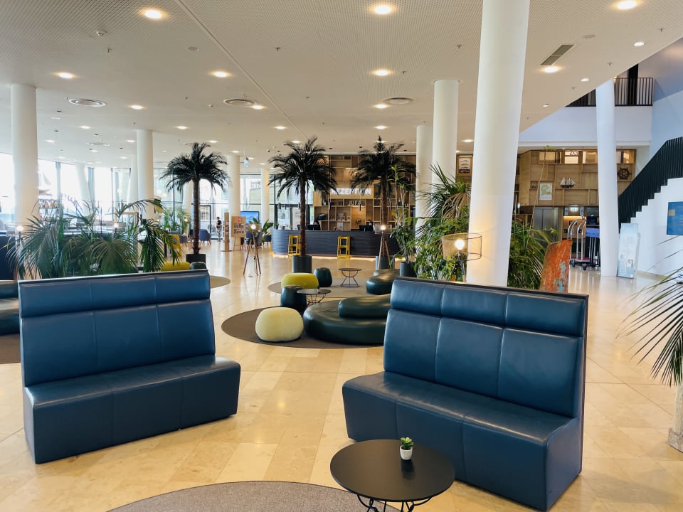 Lobby JUFA Hotel Hamburg HafenCity