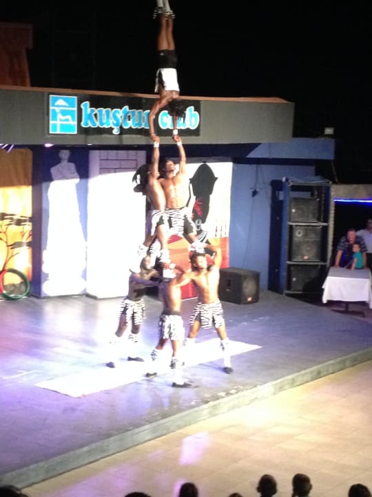 Animation du soir : Kenya  Kustur Club Holiday Village