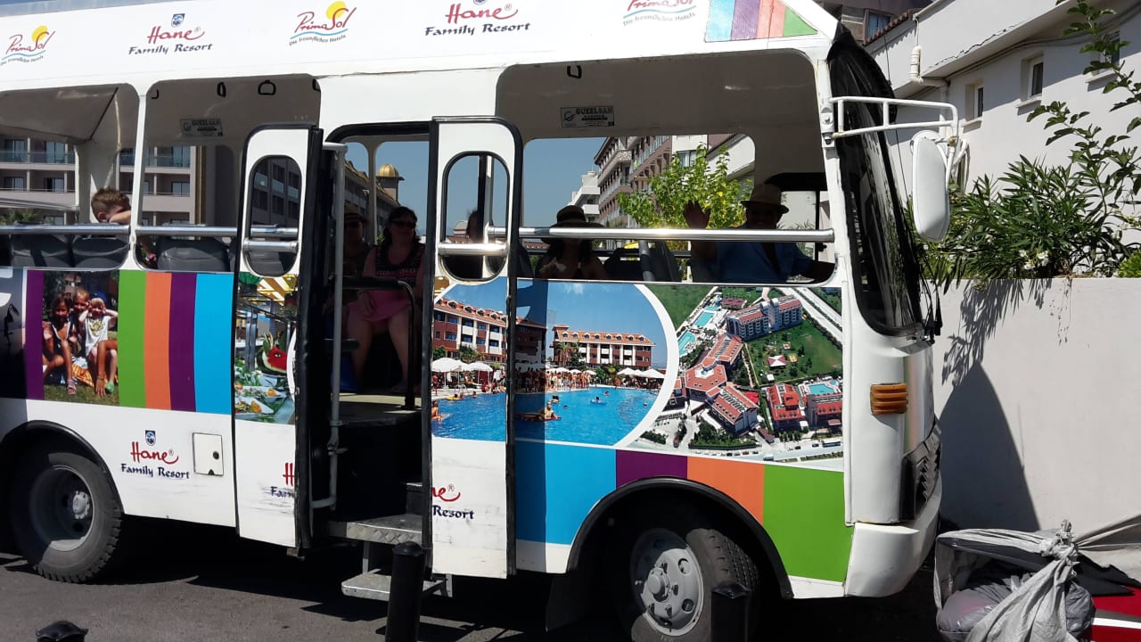 Bus zum Strand Hane Family Resort