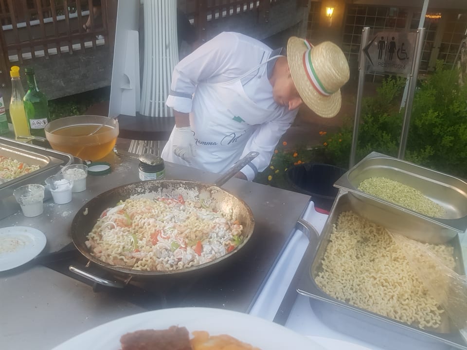 Gastro Quattro Beach Spa & Resort