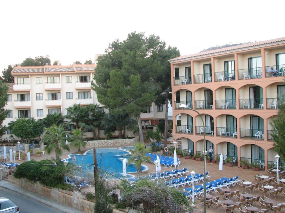 Gebäude A und C am Pool Valentin Somni Hotel & Suites