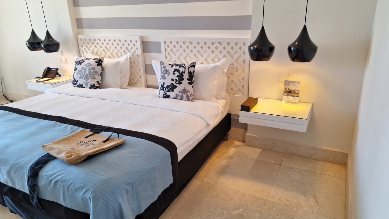Zimmer Juweira Boutique Hotel