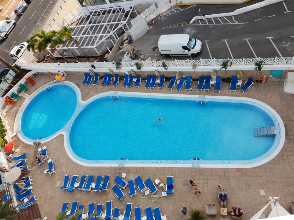 Pool Bull Escorial & Spa