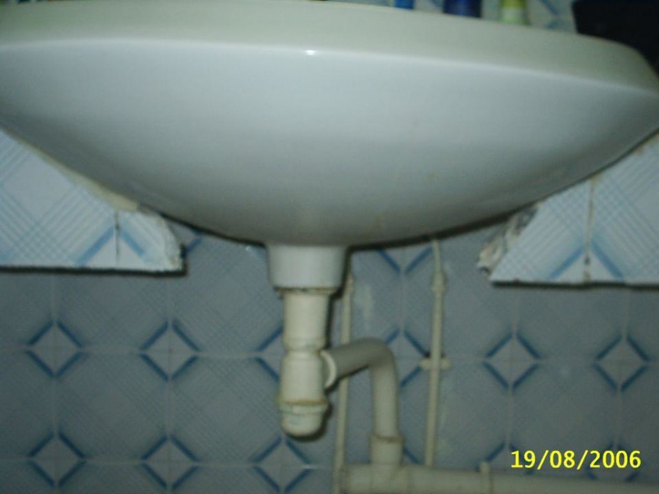 schickes Waschbecken Houda Golf & Beach Club