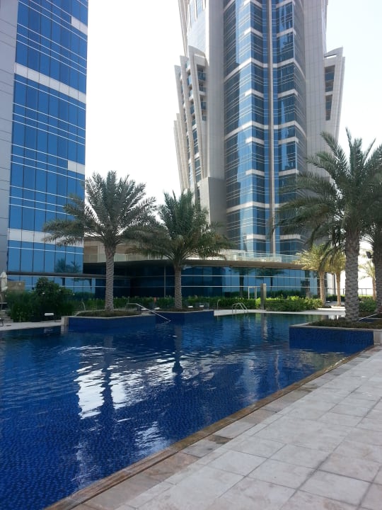 Pool JW Marriott Marquis Hotel Dubai