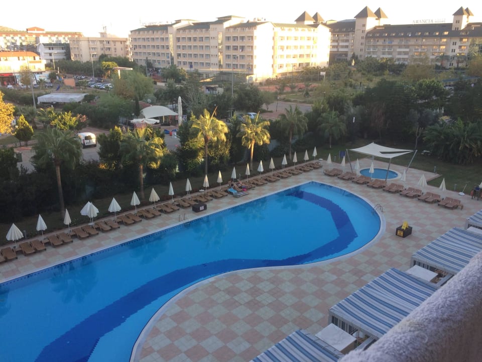 Aussicht vom Zimmer auf Pool Solivia Hotel