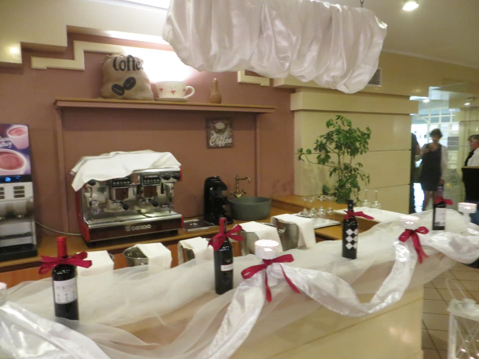 Ein Teil vom Abendessen Anissa Beach & Village