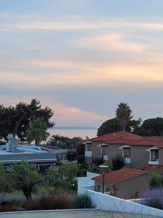 Außenansicht Hotel Lagomandra Beach