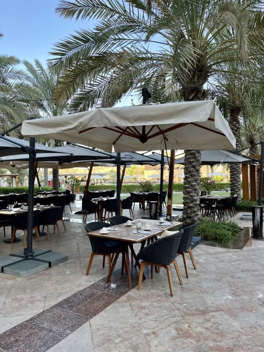 Gastro Saadiyat Rotana Resort &  Villas