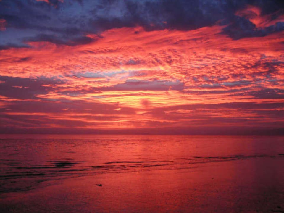 Sonnenuntergang vor dem Royal Cliff Hotel Royal Cliff Resort