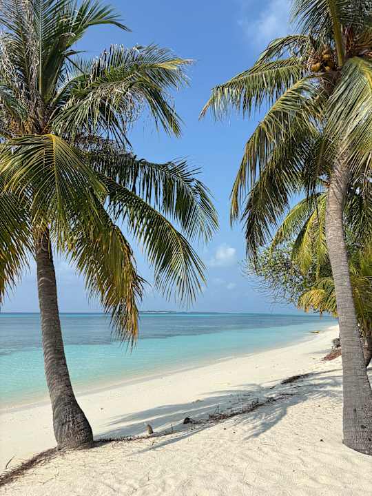Strand Kuredu Island Resort & Spa
