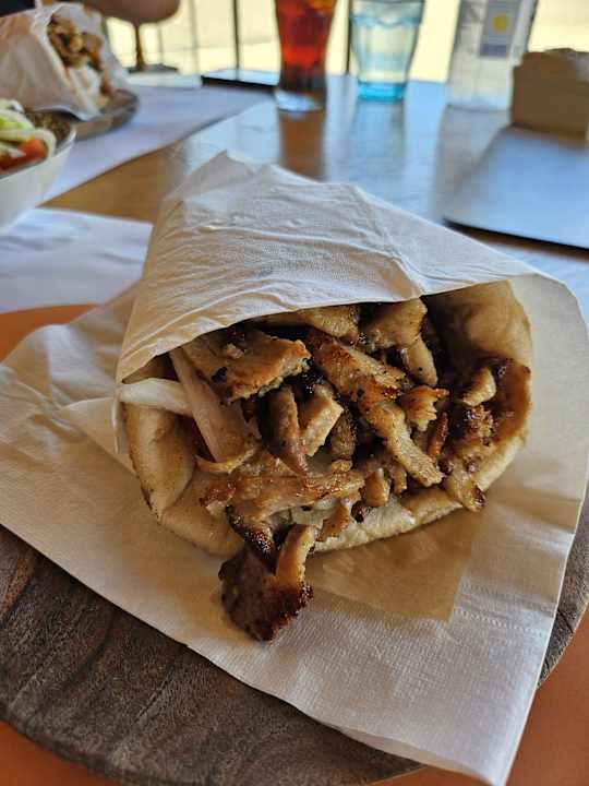 Gastro Paralos Lifestyle Beach