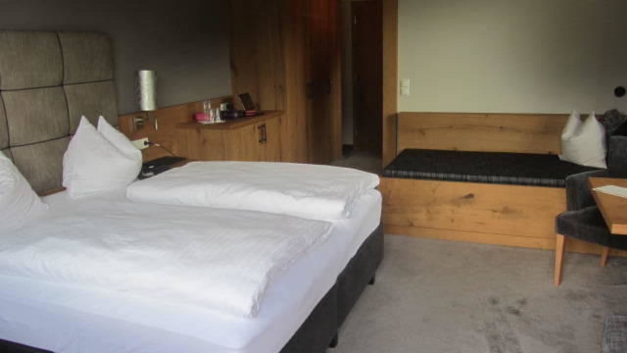 Doppelzimmer Classic im 2. Stock Das Kaltenbach Aparthotel