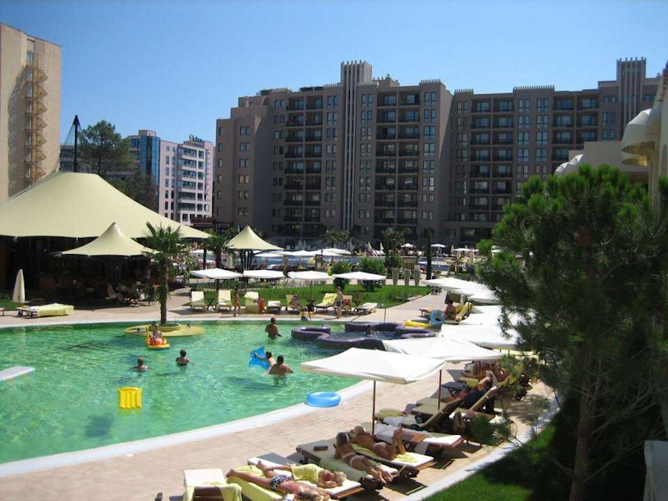 Große Poollandschaft Barceló Royal Beach