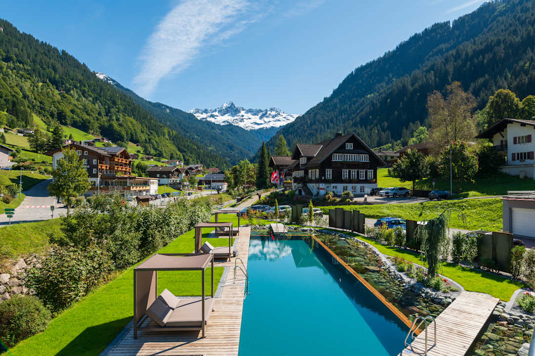 Gartenanlage Hotel Bergkristall Montafon