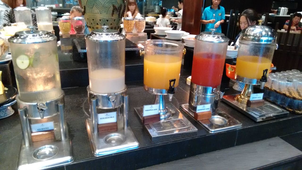 Frühstück Pelangi Beach Resort & Spa