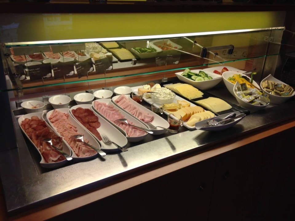 Frühstücksbuffet Hotel Josefshof am Rathaus
