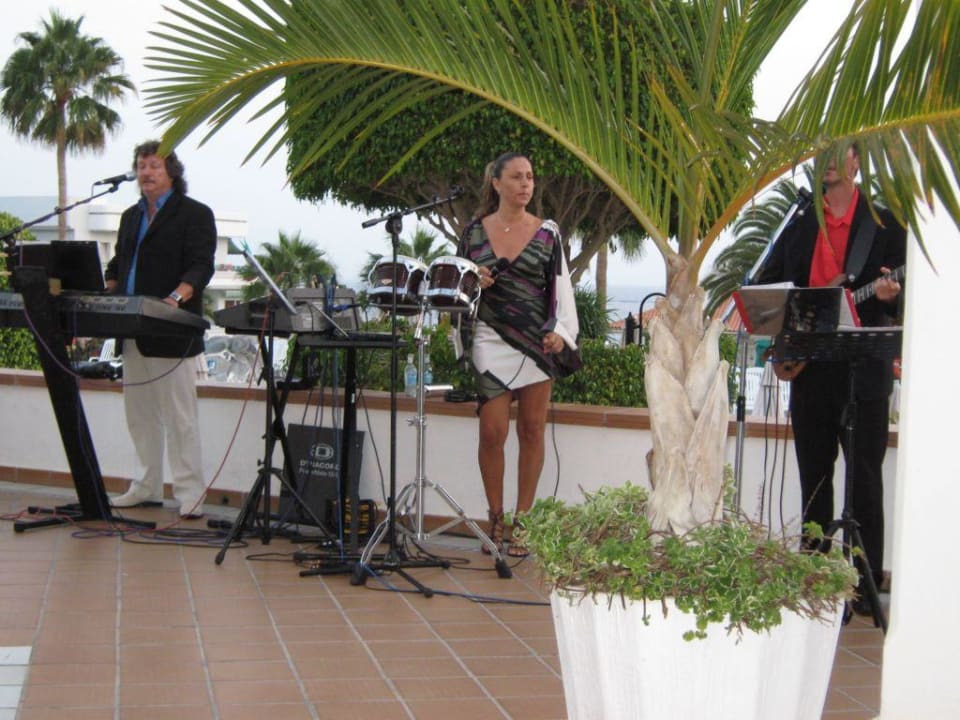 Live Band auf der Terrasse Hotel Riu Arecas - Adults only