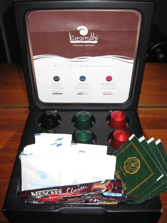 Deluxe Beach Villa mit Jacuzzi - Nespresso Kuramathi Maldives