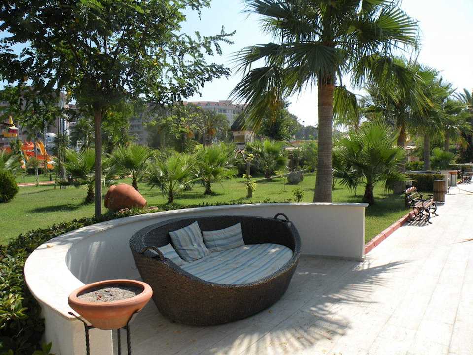 W ogrodzie Saphir Resort & Spa